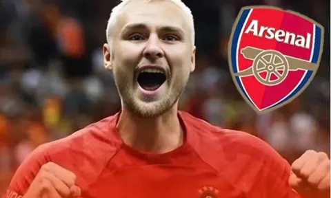 Arsenal nhận báo giá cho người thay Timber