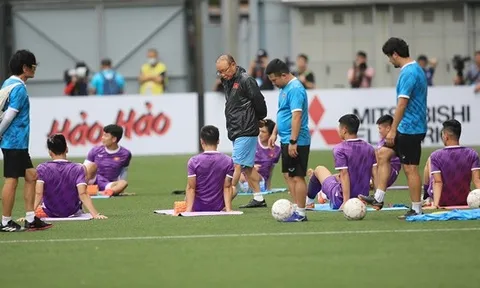 Tuyển Việt Nam đấu Singapore: Thầy Park làm điều đặc biệt