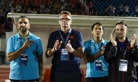 HLV Philippe Troussier chốt ngày tới Việt Nam ký hợp đồng