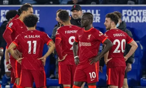 Cú sẩy chân phá vỡ thế bám đuổi tại Premier League