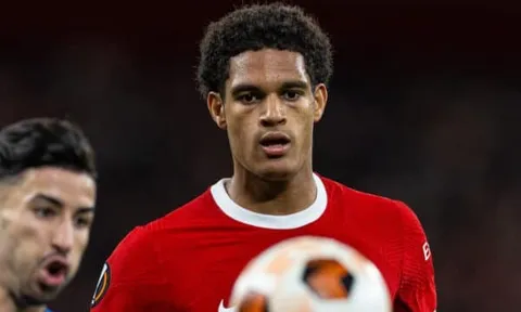 Klopp tiết lộ kế hoạch cho Jarell Quansah sau giai đoạn bùng nổ
