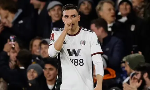Liverpool và Man Utd cạnh tranh chữ ký 60 triệu bảng