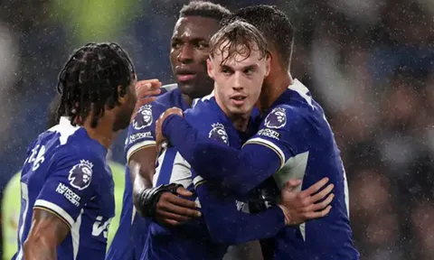 Người thắng kẻ thua sau trận Chelsea 4-4 Man City
