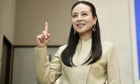 Madam Pang tạo nên lịch sử ở Thái Lan