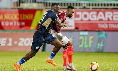 Ngoại binh dọa kiện HAGL lên FIFA?; Bầu Đức chi hàng nghìn tỷ nuôi bóng đá