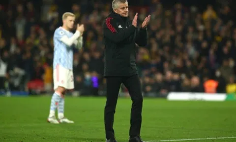 Park Ji-sung đề xuất cái tên bất ngờ thay thế Solskjaer