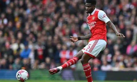 Sao Arsenal khiến CĐV lo lắng