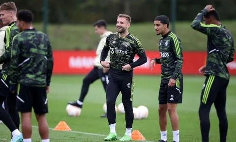 Paul Parker chê sao Man Utd lười biếng