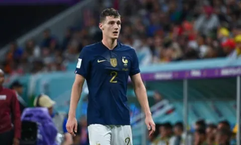 Có Cancelo, Bayern chốt giá bán đứt Pavard