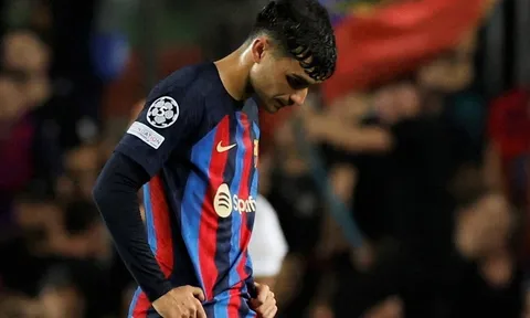 Pedri: 'Barca không xứng đáng đi tiếp ở Champions League'