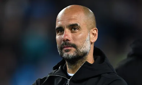 Pep Guardiola chỉ ra 1 trong những tiền vệ tổ chức hàng đầu thế giới