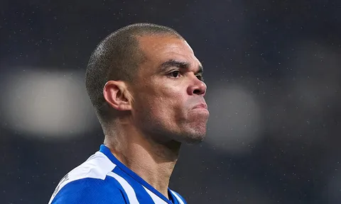 Pepe, Alonso, Totti và những cầu thủ 'gừng càng già càng cay'