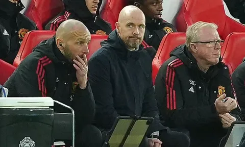 Peter Schmeichel chỉ trích Ten Hag