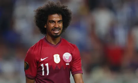 Pha bóng nghiệp dư của cầu thủ Qatar