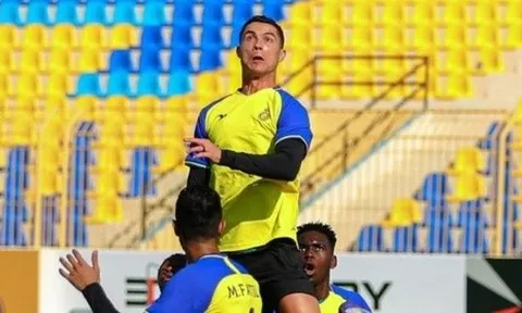 Phản ứng của đồng đội trước pha bật nhảy của Ronaldo