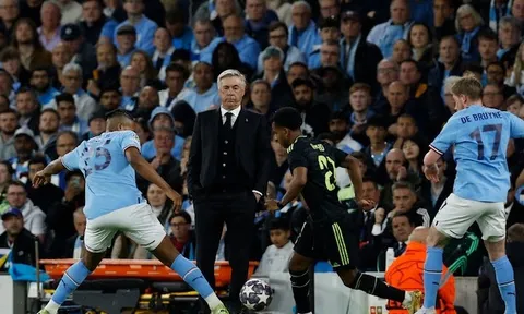 Phản ứng của HLV Ancelotti khi Real bị loại