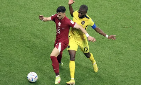 Phản ứng của HLV Qatar sau trận thua Ecuador
