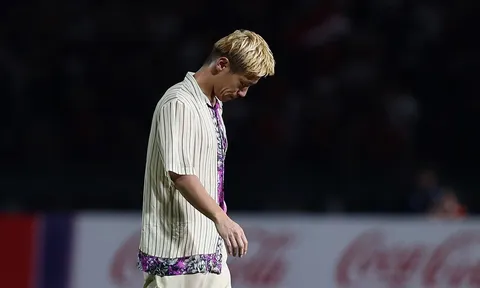 Phản ứng của Keisuke Honda khi chia tay bóng đá Campuchia