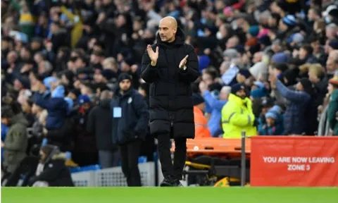 Phản ứng của Pep khi Man City thủng lưới 3 bàn trong 10 phút