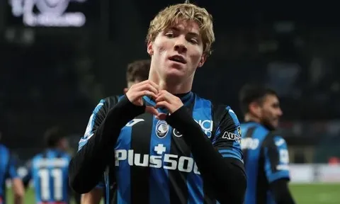 Phản ứng của Rasmus Hojlund khi được PSG săn đón