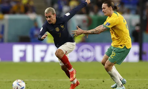Pháp đấu Đan Mạch: Griezmann cải trang thành Pogba