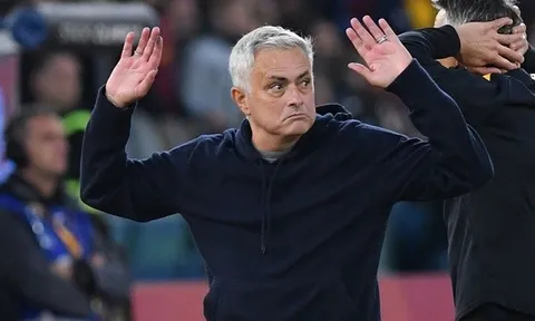 Phát biểu cáo buộc về 'cừu đen' khiến Mourinho gặp rắc rối