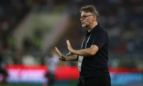 Cựu trợ lý thầy Park: HLV Troussier đã nỗ lực hết mình cho bóng đá Việt Nam