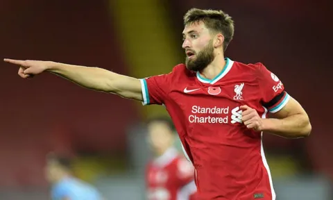 Thi đấu với xương gãy, trung vệ Liverpool vẫn đủ sức loại Milan khỏi C1