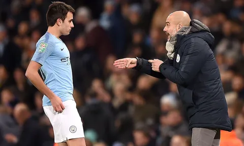 Phớt lờ cảnh báo của Pep Guardiola, Barcelona đang trả giá đắt