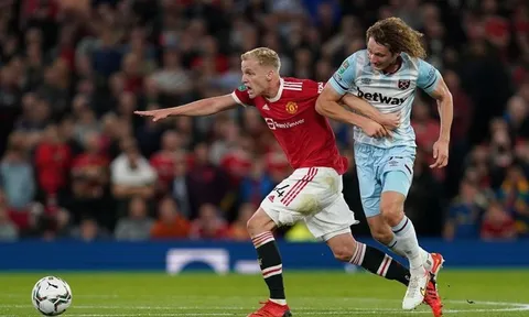 Bước ngoặt xuất hiện, cơ hội cho Van de Beek cứu lấy sự nghiệp ở M.U