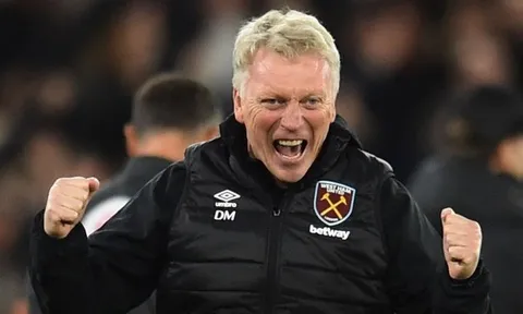 David Moyes gây bất ngờ bởi quyết định nhân sự trước Chelsea