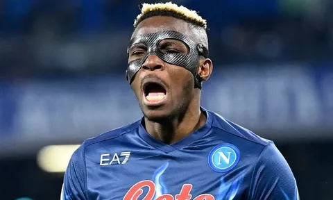 NÓNG! Osimhen mang cú hích tới Man Utd, Chelsea