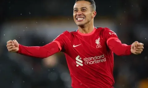 Phút bù giờ trước Wolves làm rõ sự thật về bom tấn Liverpool