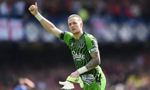 Chelsea theo dõi thủ môn số 1 tuyển Anh
