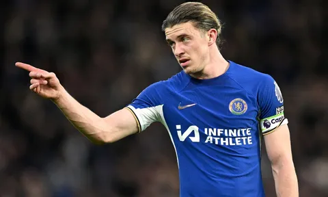 Pochettino bối rối về tương lai Gallagher