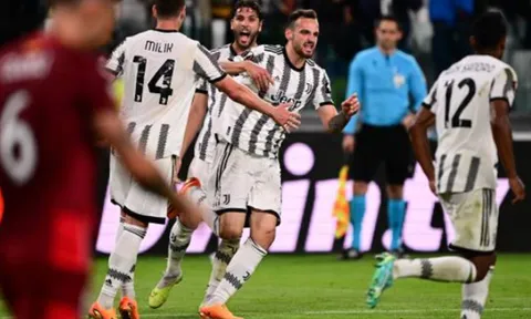 Pogba để lại dấu ấn, Juventus hòa kịch tính Sevilla