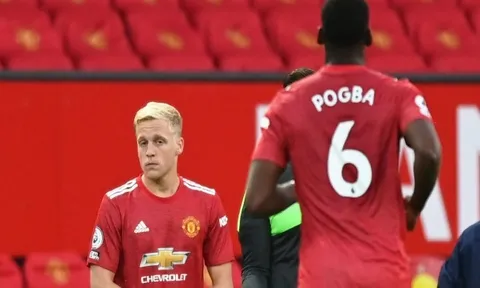 Pogba ở lại, Van de Beek đã tìm thấy nơi mình thuộc về