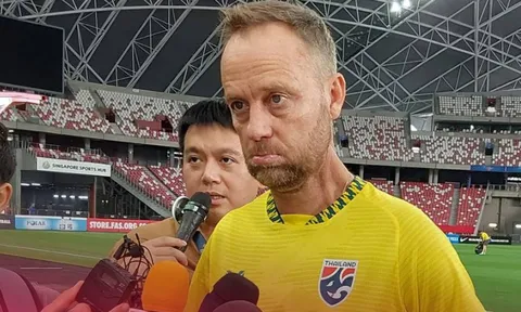 HLV Alexandre Polking: Tôi đáng bị sa thải nếu thua Singapore