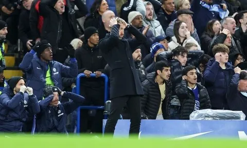 Chris Sutton gửi cảnh báo đanh thép đến Potter
