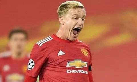 11 chữ ký tệ nhất Premier League hiện tại