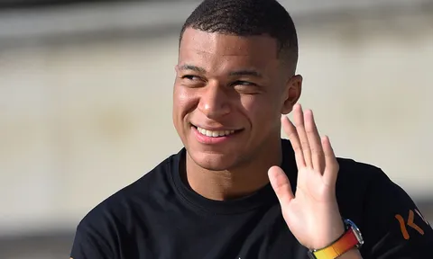 PSG căng thẳng: Khi công lý đứng về Mbappe
