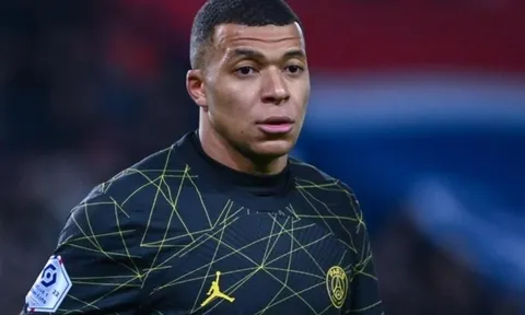 PSG phải sớm ra quyết định với Mbappe