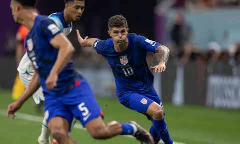 "Tôi không biết Pulisic sẽ chơi ở đâu khi đến Liverpool"