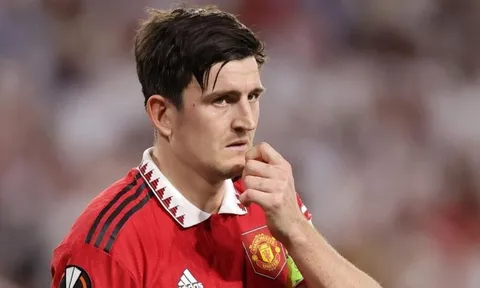 Dwight Yorke: "Bến đỗ tuyệt vời cho Maguire"