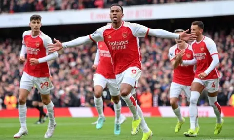 Vì sao Arsenal là 'Vua bóng chết' mùa này?