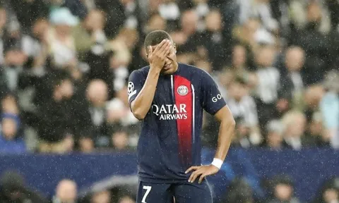 Quá bất lực! Mbappe không kịp hoàn hồn trước Newcastle
