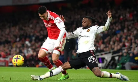 Quá chất lượng! Wan-Bissaka làm tắt điện 5 cầu thủ đẳng cấp mùa này