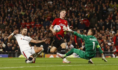 Quá lạ kỳ Man Utd