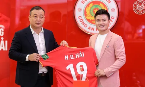 Quang Hải về lại V-League: Bài học đúng đội, đúng thời điểm
