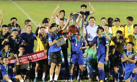 Quảng Nam vô địch giải hạng Nhất, trở lại V-League